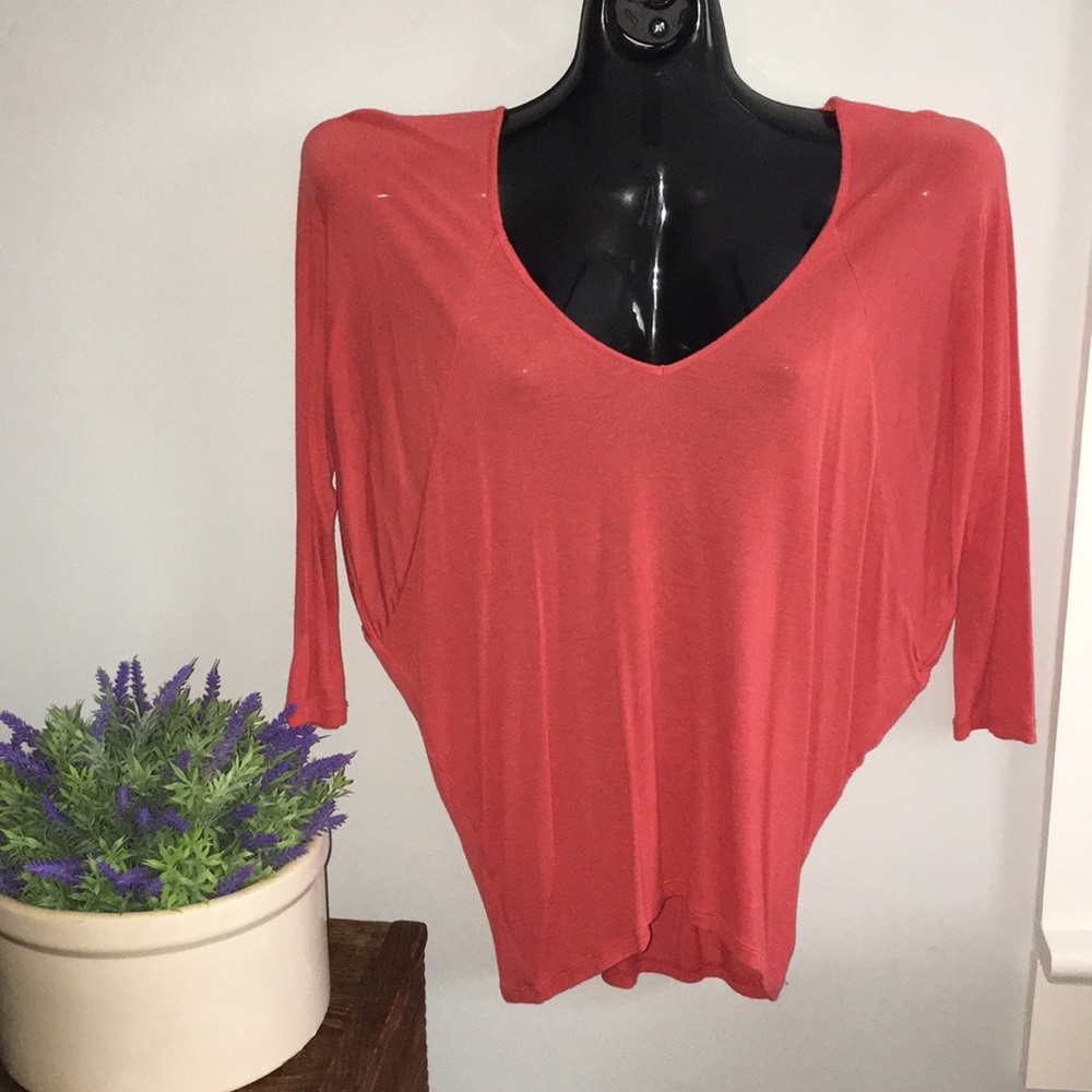 Express coral dolman shirt w. 3/4 sleeves // sz sm